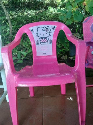 Pupitre infantil con pizarra y asiento