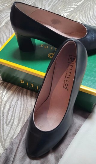 Zapatos de piel Pitillos