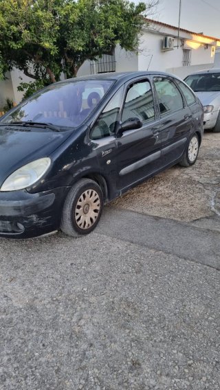 Citroën Xsara Picasso azul marino