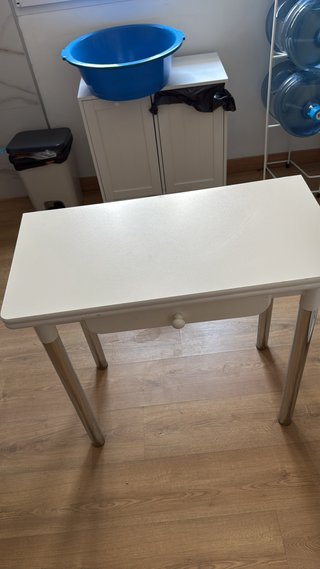 Mesa de cocina blanca extensible