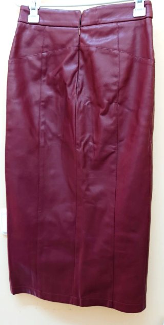 Falda midi polipiel burdeos
