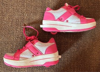 Zapatillas deportivas rosas y blancas talla 32