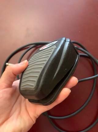 Pedal LEEM para piano