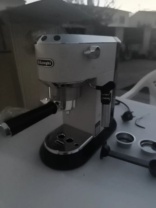 Cafetera De'Longhi Dedica Blanca
