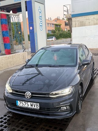 Volkswagen Polo R-line 2019 whtsap 642160829