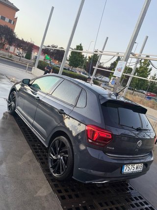 Volkswagen Polo R-line 2019 whtsap 642160829