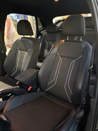 Volkswagen Polo R-line 2019 whtsap 642160829