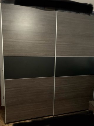 Armario puertas correderas madera