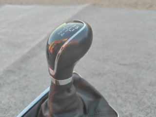 Pomo con fuelle opel astra j 2010