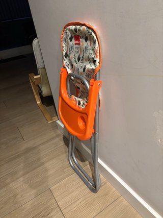 Trona para muñecas Goula plegable