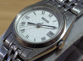Reloj Seiko Cuarzo Mujer Números Romanos vintage