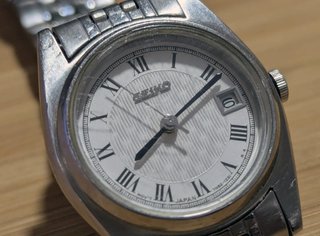 Reloj Seiko Cuarzo Mujer Números Romanos vintage