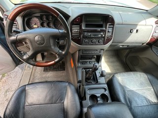 Mitsubishi Montero 2003