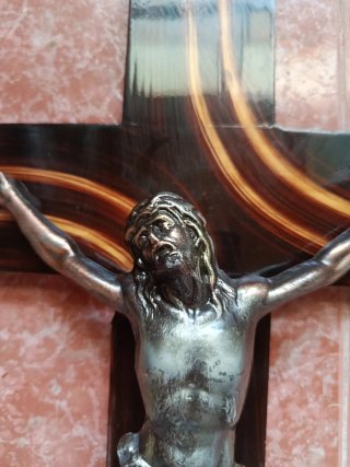 Crucifijo de madera para colgar