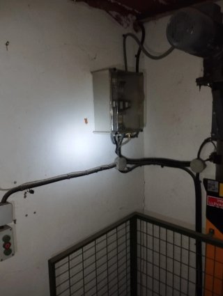 Montacargas completo de 350kg Urge