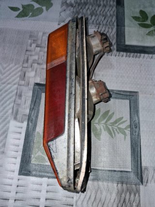 Piloto Trasero Seat 124/1430