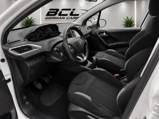 Peugeot 208 5P ALLURE 1.6 VTi 120
