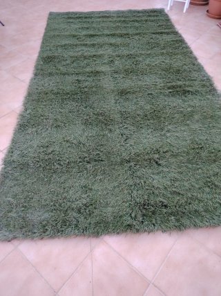 Césped artificial verde