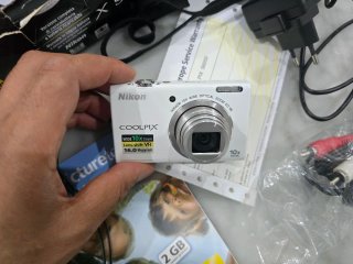 Nikon Coolpix S6200 Bianco 16MP 10x Zoom Ottico