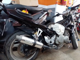 Suzuki Bandit 400 averiada