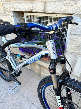 Bicicleta GT Sensor Nueva