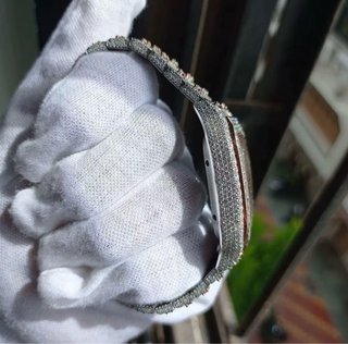 Reloj de Lujo con Diamantes