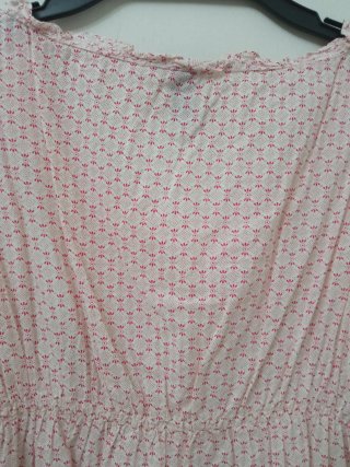 Blusa premamá péplum estampada