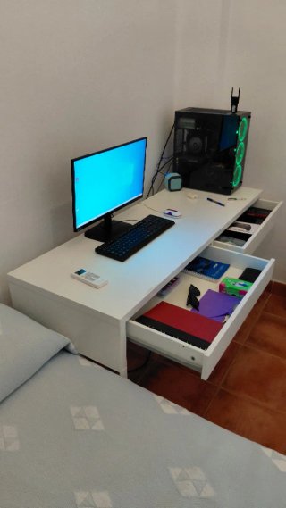 Escritorio Grande