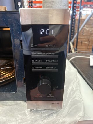 Horno Microondas Samsung Negro y Plateado