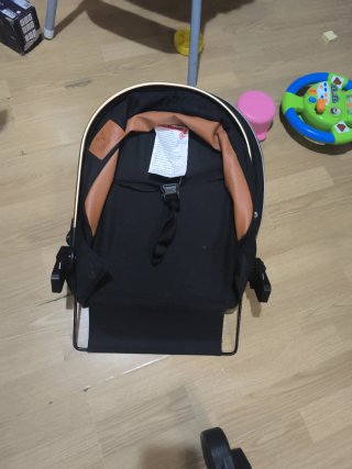 Carrito de bebé plegable con cesta