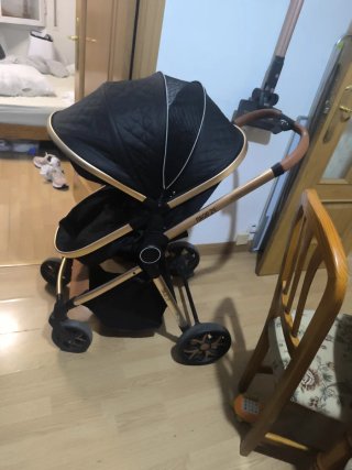 Carrito de bebé plegable con cesta