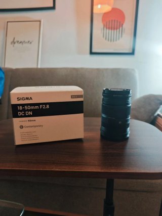 Sigma 18-50mm f/2.8 DC DN — Montura L