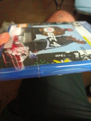 UFC 4 PS4 (PlayStation 4)