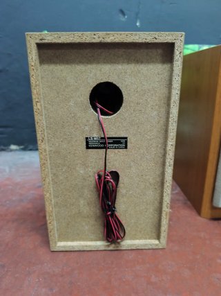 Altavoces Kenwood Marrones y Beige
