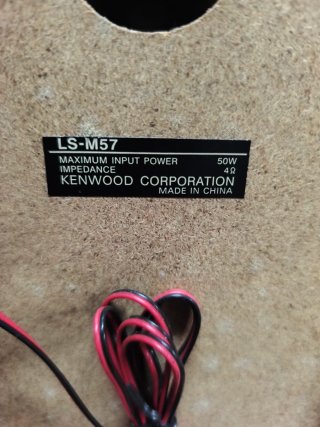 Altavoces Kenwood Marrones y Beige