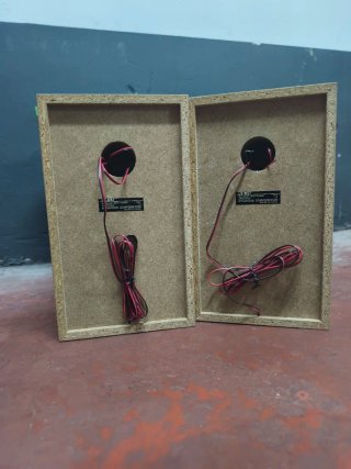 Altavoces Kenwood Marrones y Beige
