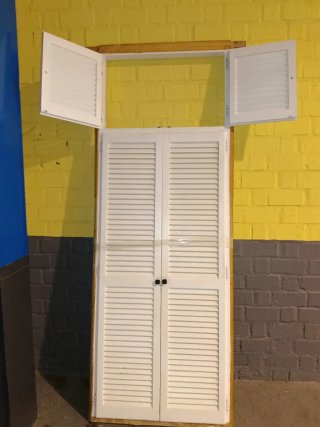 Puertas Venecianas Madera + Altillo