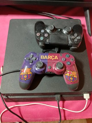 PS4 Slim Sony Negra