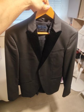Americana Zara Negra Solapa Terciopelo Talla S