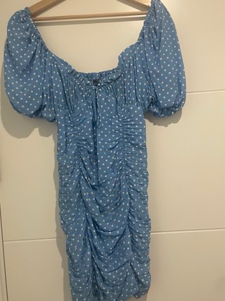 Vestido azul de lunares
