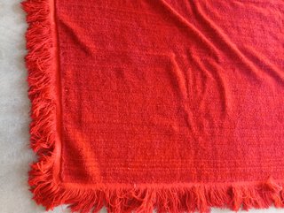 ANTIGUA ALFOMBRA ROJA LANA LISA
