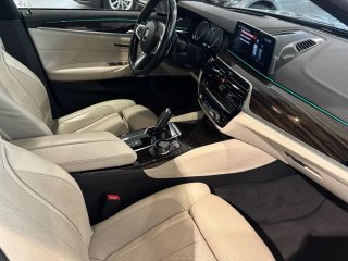 BMW 540i xDrive M Sport 340 CV · Full Equip