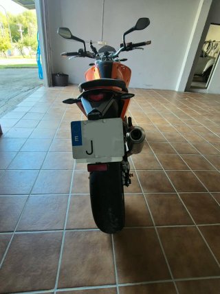 KTM Duke 690