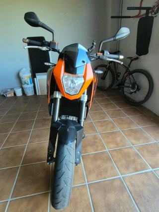 KTM Duke 690