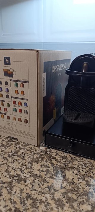 Cafetera Nespresso Delonghi