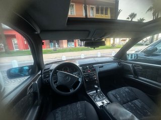 Mercedes-Benz Clase E 2002