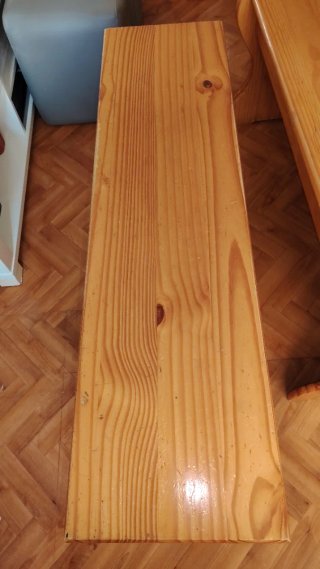 Mesa de madera rústica