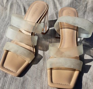 Sandalias de tacón Stradivarius transparentes 36
