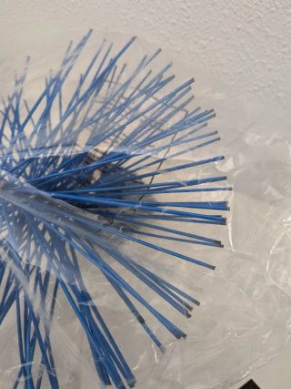 Cepillo Deshollinador de Nylon Azul para Chimenea