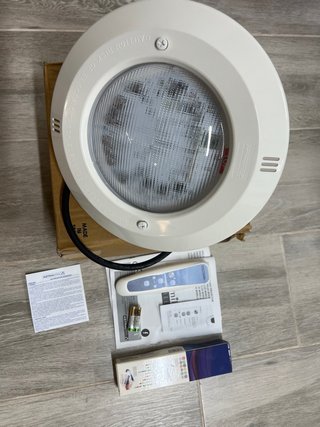 Proyector Lumiplus 1.11 RGB + Mando Astralpool